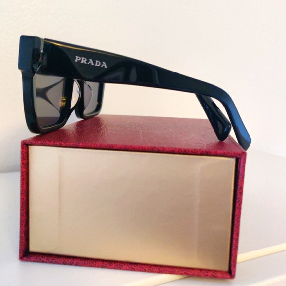 Prada PR 19-WS BLACK - Picture 3 of 7